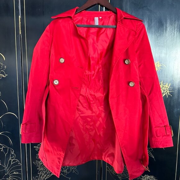 Red coat - Picture 1 of 2